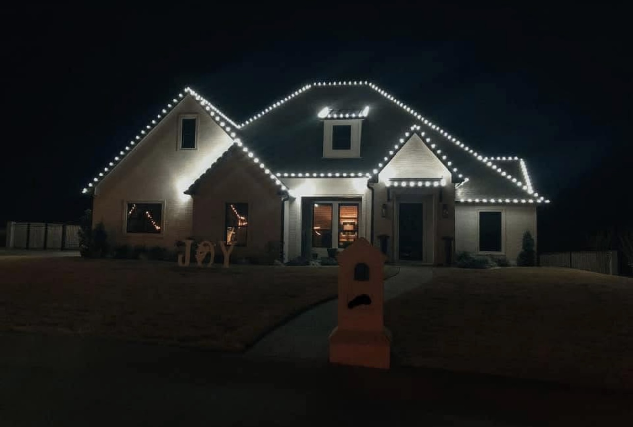 Holiday Lighting project photo